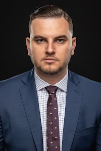 Štefan Mačák - finančný sprostredkovateľ, finančný poradca place picture